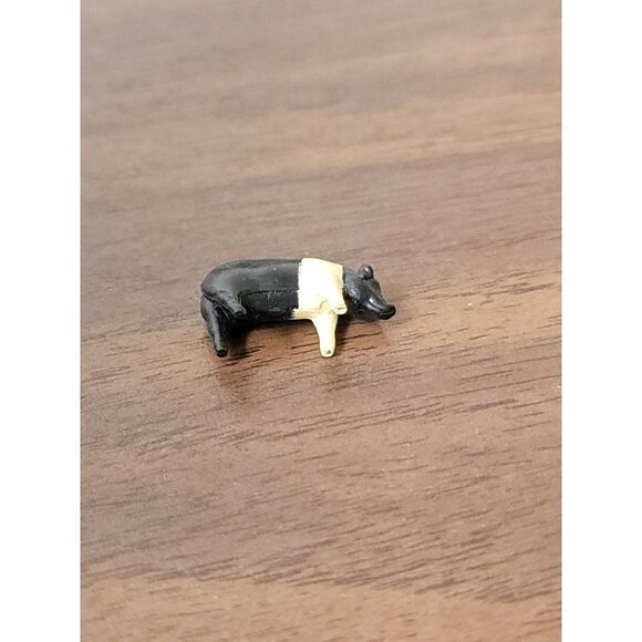 Mini black white pig farm animal zoo Village accessory decor - Picture 4 of 4